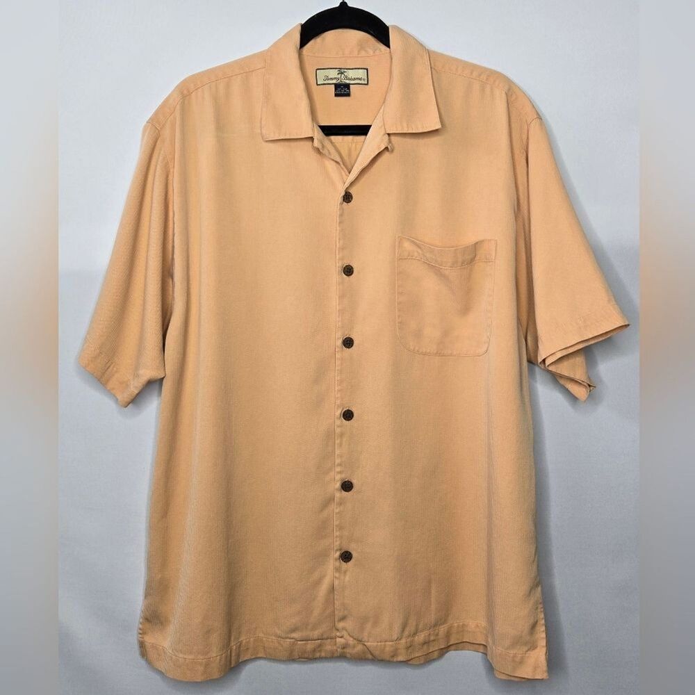 Men's Tommy Bahama 100% Silk, Peach Orange Button-up, Short-sleeve Shirt Medium